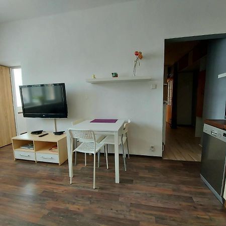 Klostrmanka - Decin, Letna Appartement Buitenkant foto